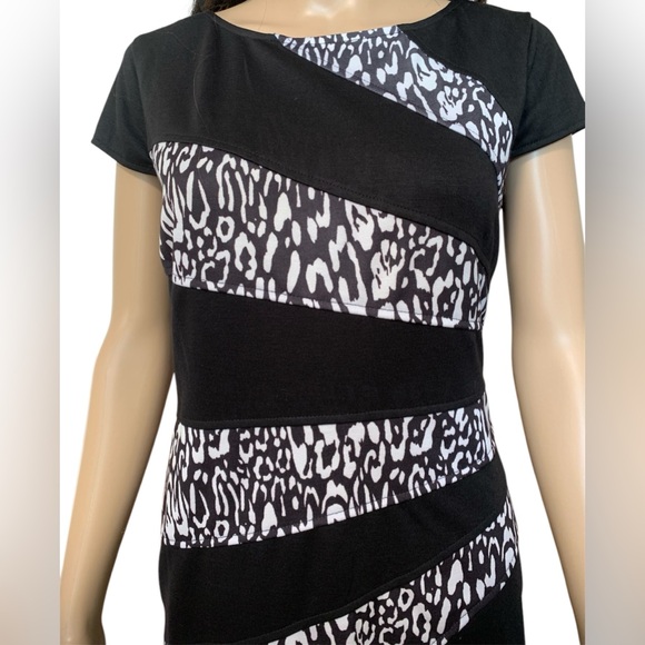 Dress - Picture 5 of 5